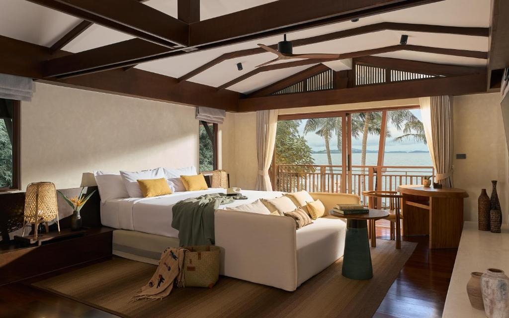 The Village Coconut Island ocean suite